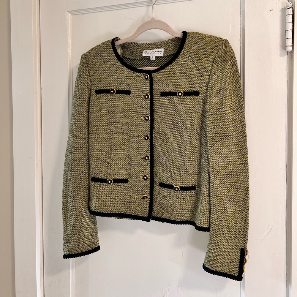 Beautiful Mustard Yellow and Black St. John Collection Classic Blazer Size 6